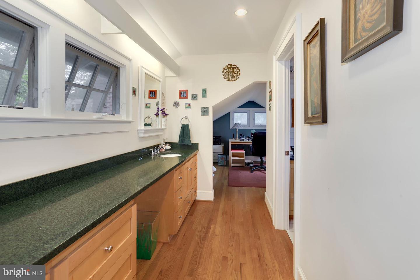 117 Sherman AVENUE