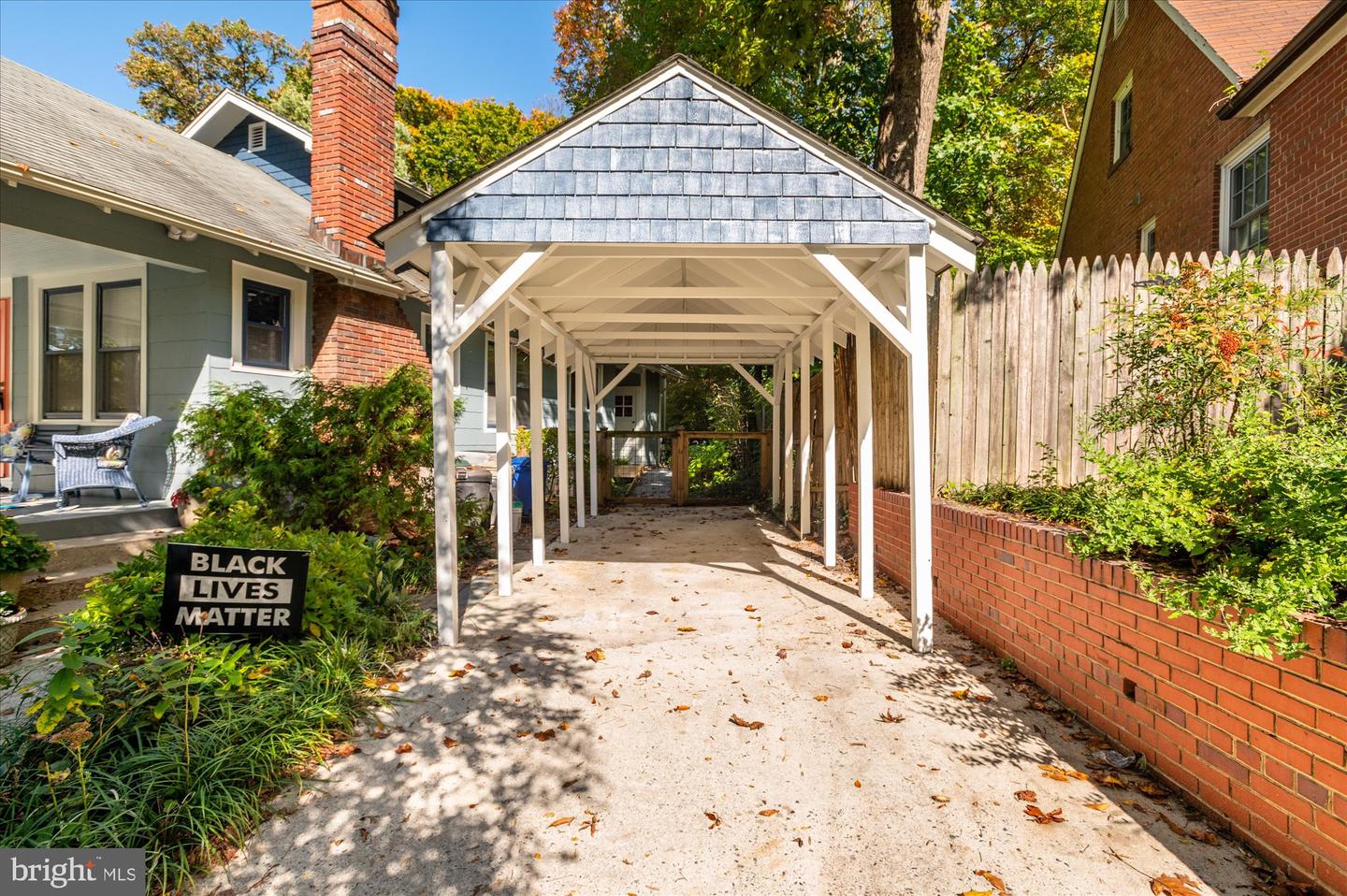 117 Sherman AVENUE