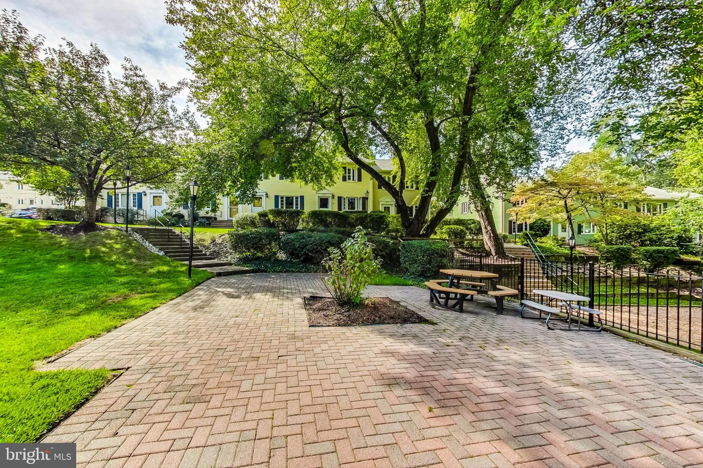 9830 Hollow Glen PLACE Unit: 2562