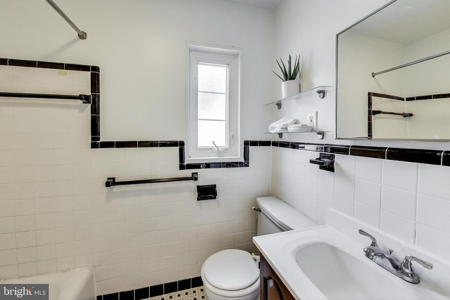 9830 Hollow Glen PLACE Unit: 2562