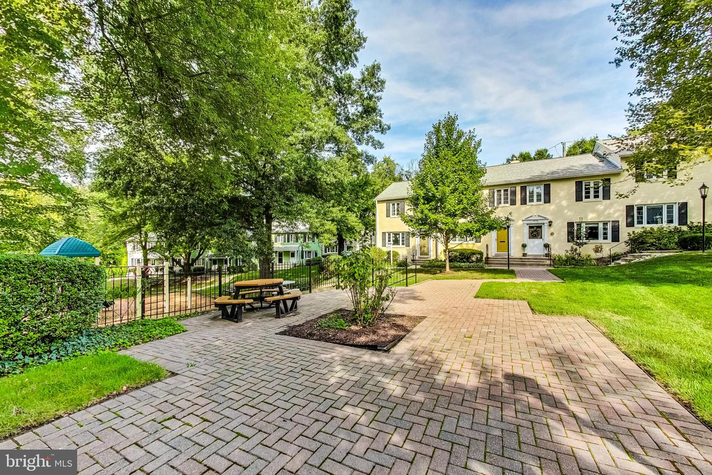 9830 Hollow Glen PLACE Unit: 2562