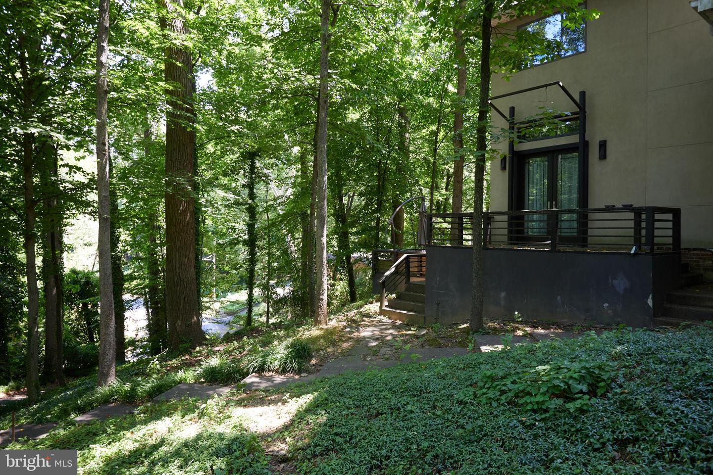811 Sligo Creek Pkwy