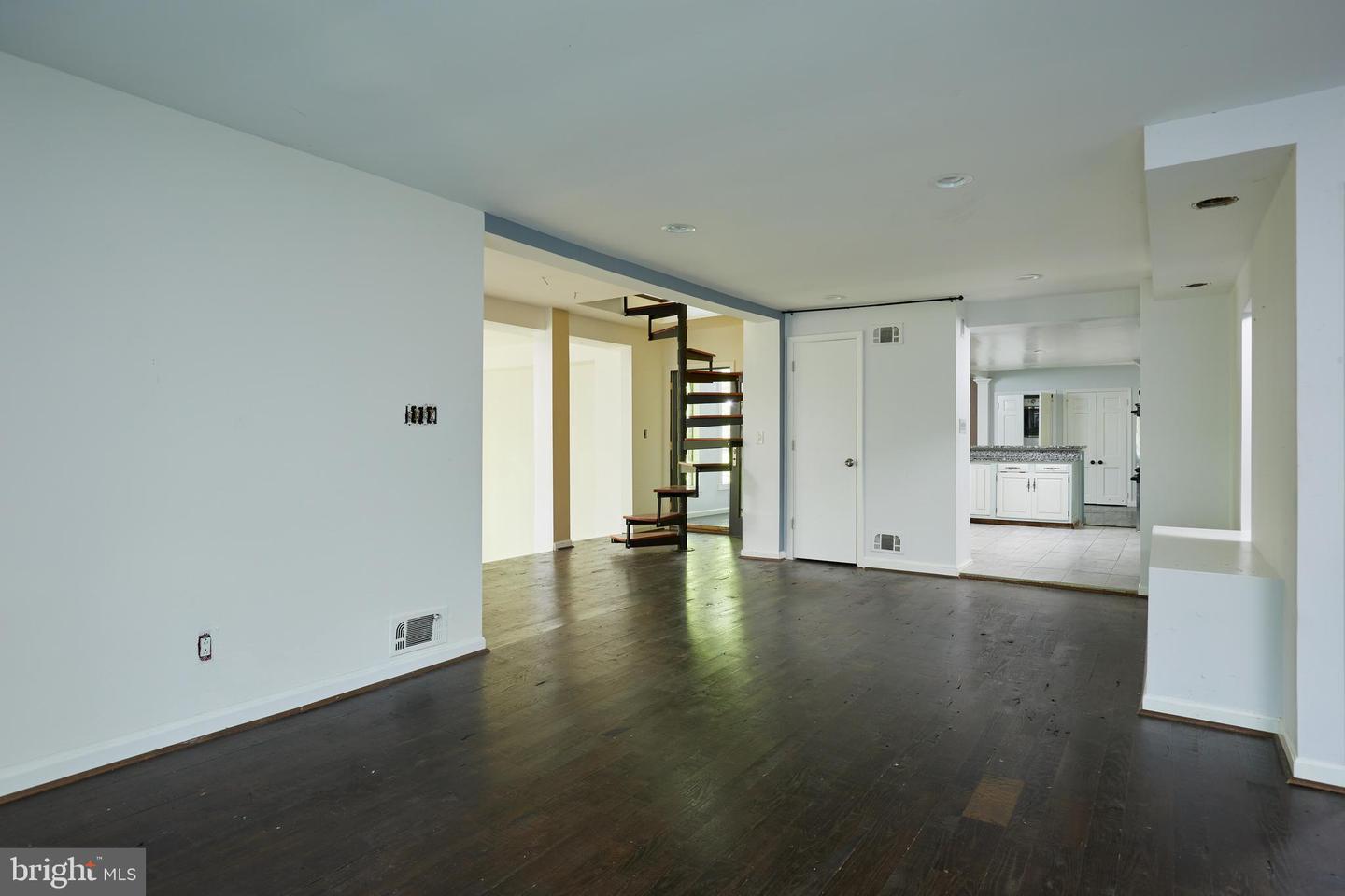 811 Sligo Creek Pkwy