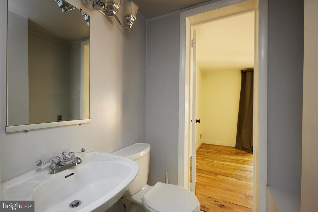 811 Sligo Creek Pkwy
