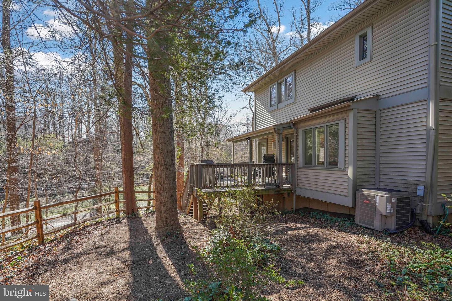 132 Hilltop Rd