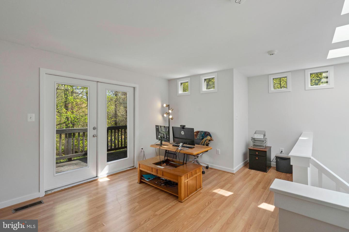 132 Hilltop Rd