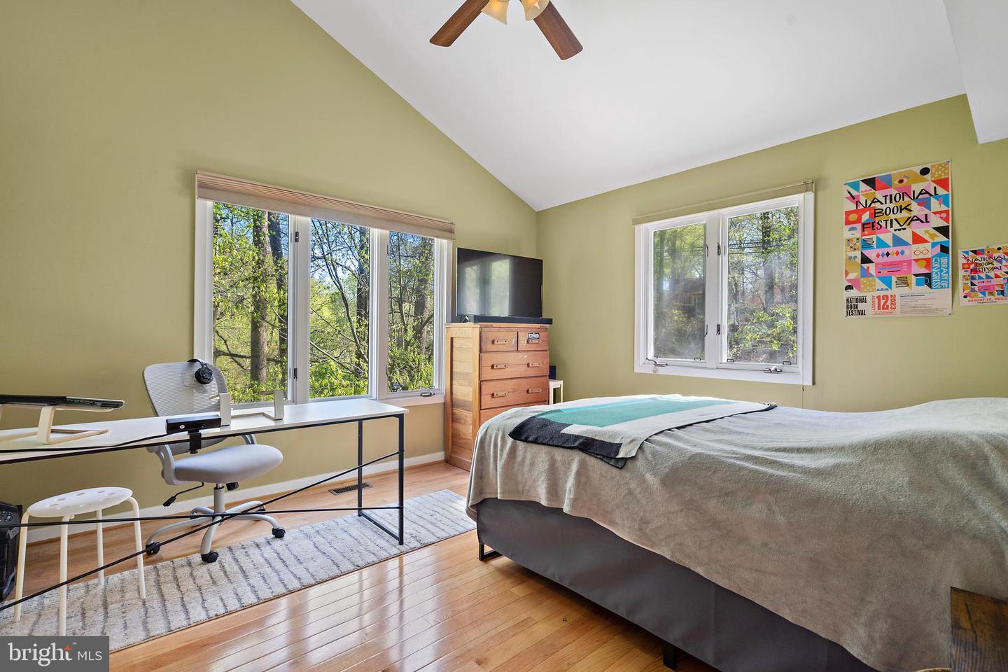 132 Hilltop Rd
