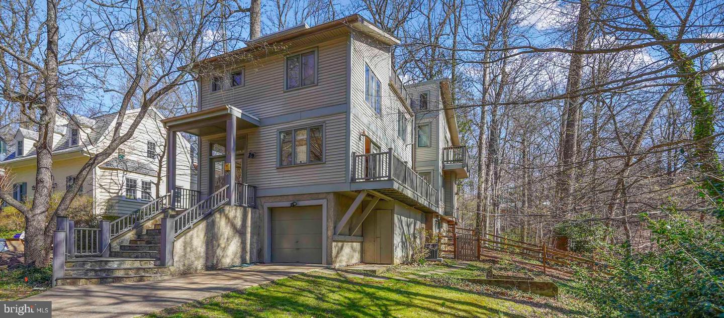 132 Hilltop Rd