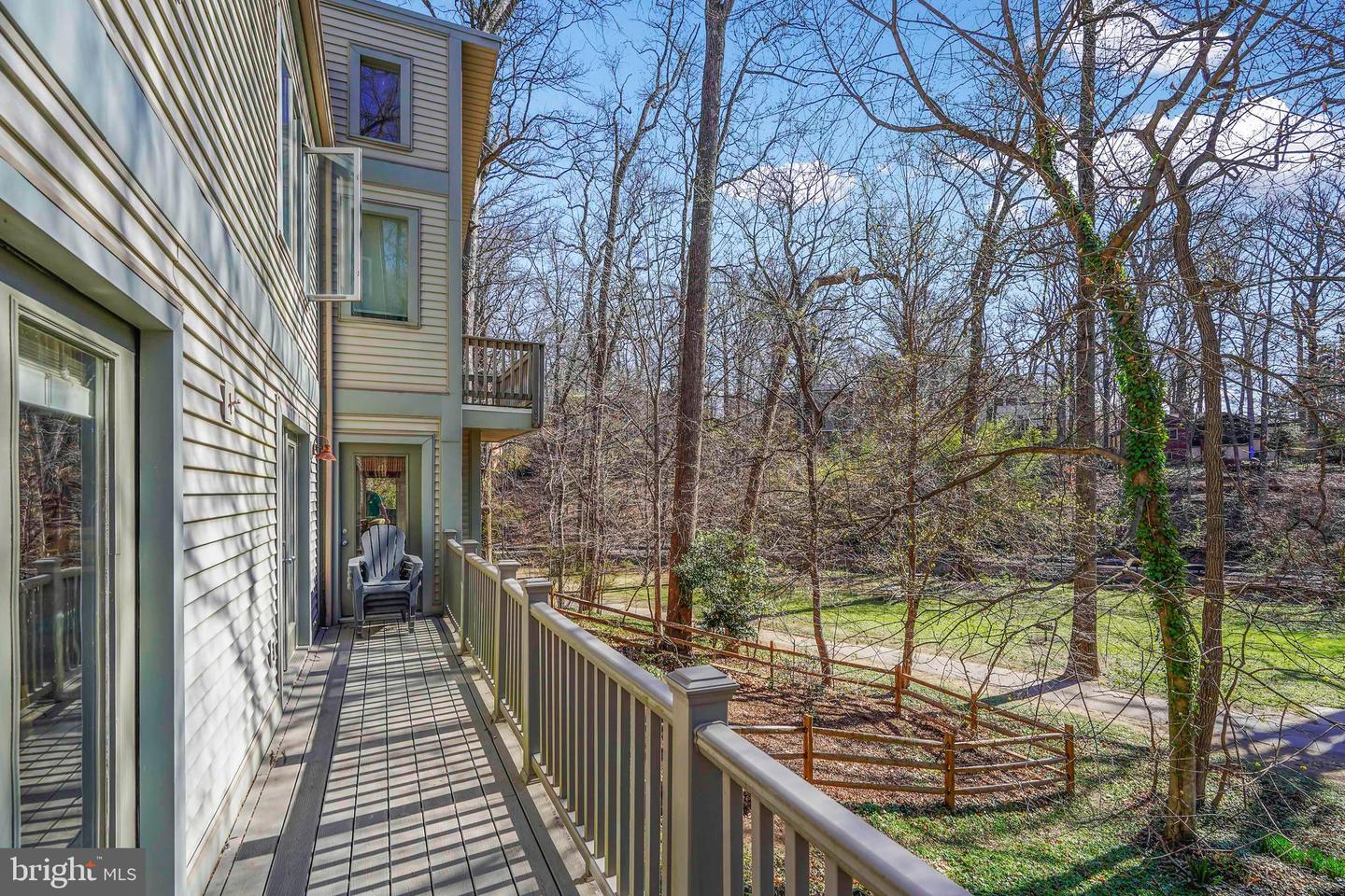 132 Hilltop Rd
