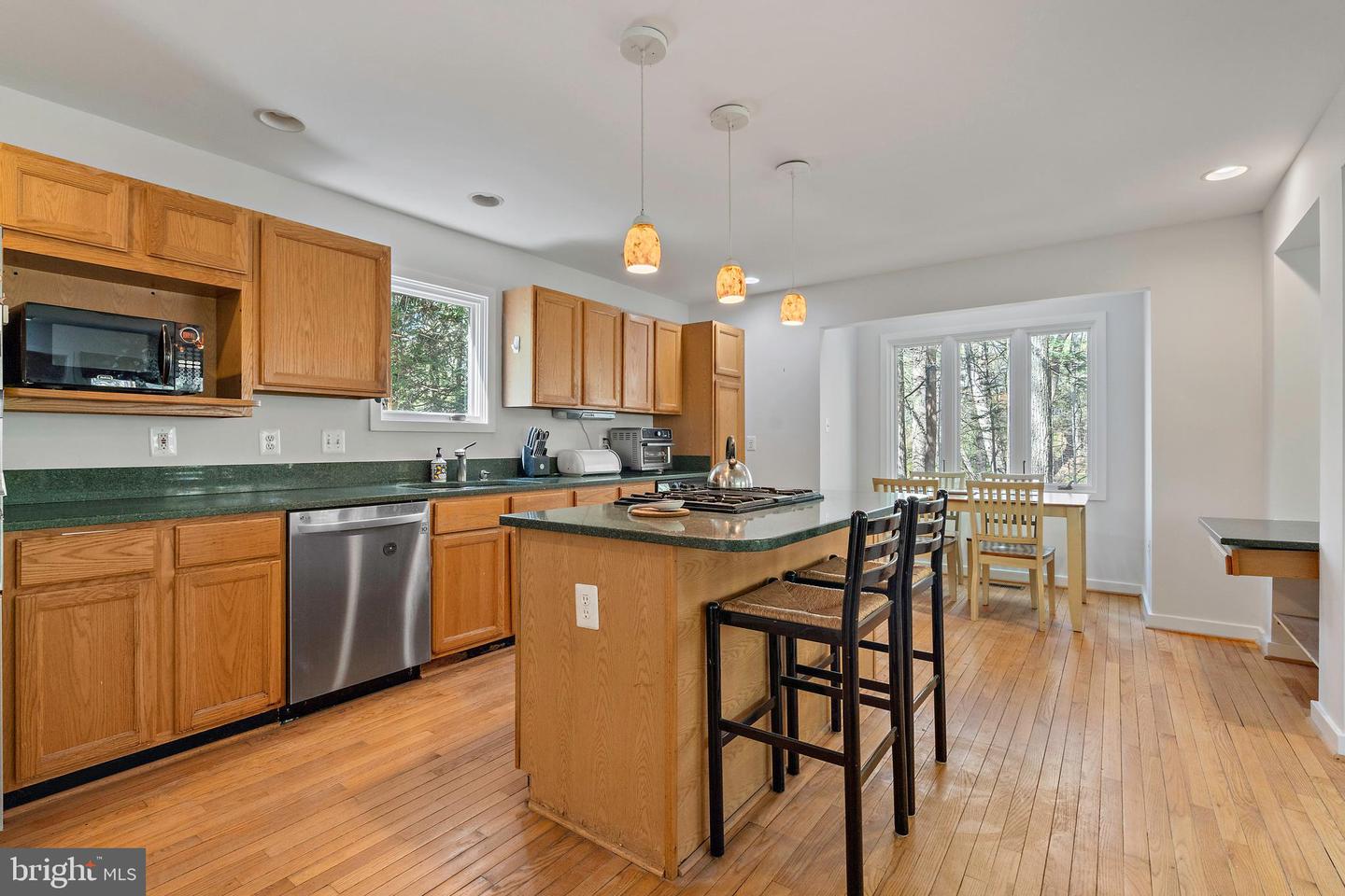 132 Hilltop Rd