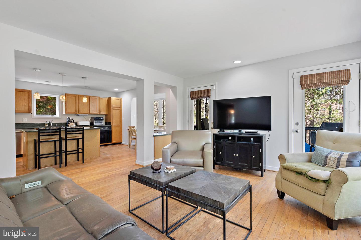 132 Hilltop Rd