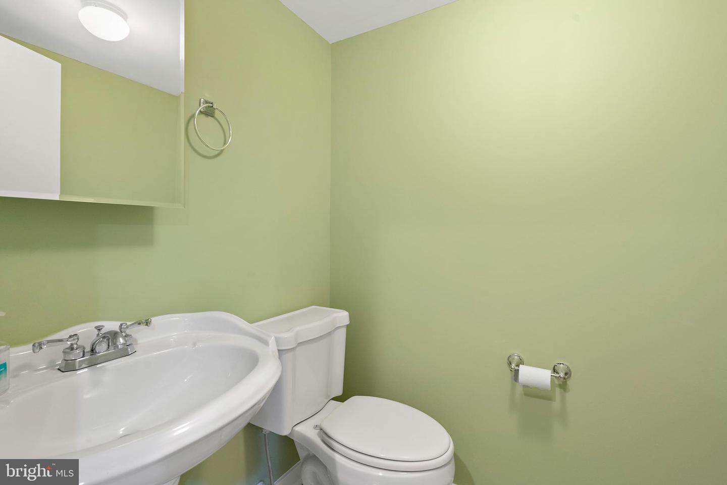 132 Hilltop Rd