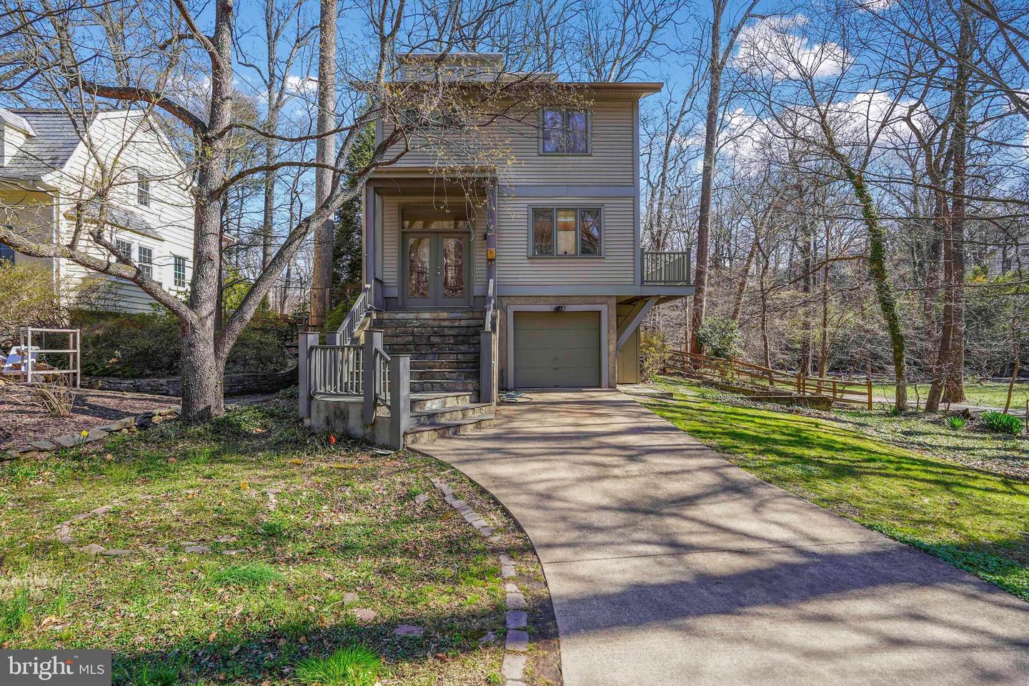 132 Hilltop Rd