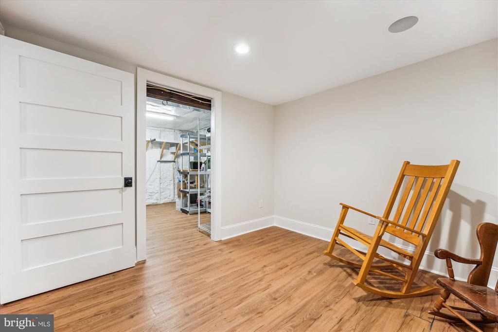 203 SPRING AVENUE