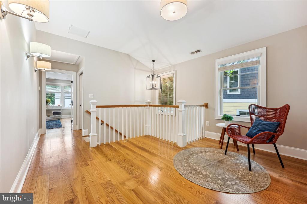 203 SPRING AVENUE