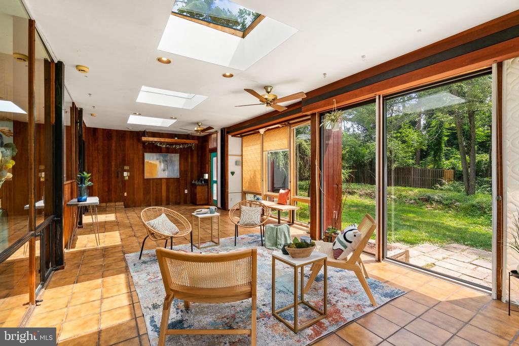 10260 NOLAN DRIVE
