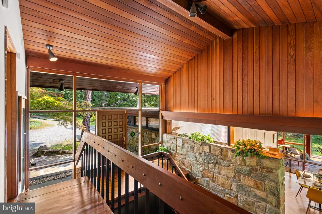 10260 NOLAN DRIVE