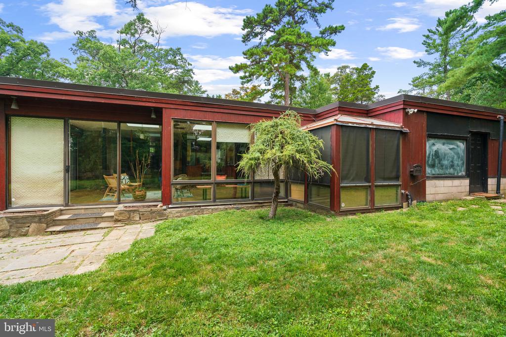 10260 NOLAN DRIVE