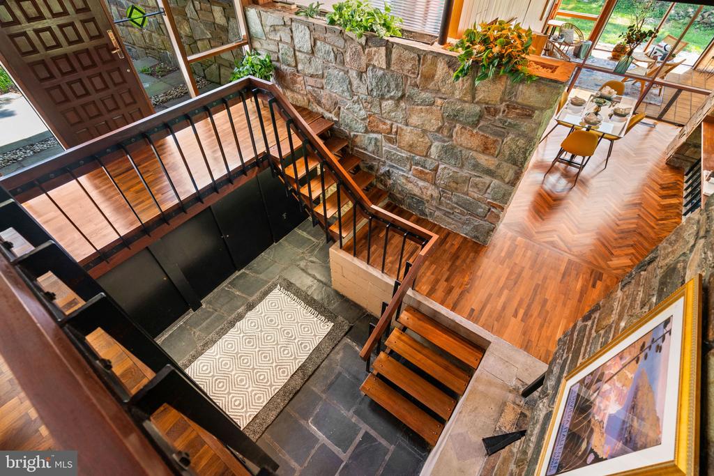 10260 NOLAN DRIVE