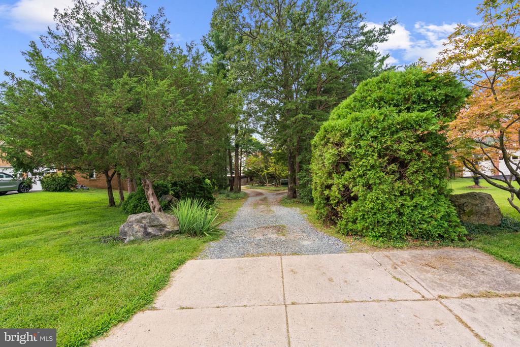 10260 NOLAN DRIVE
