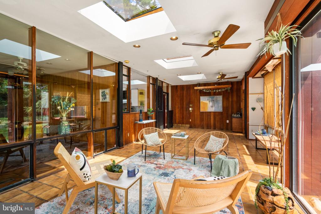 10260 NOLAN DRIVE