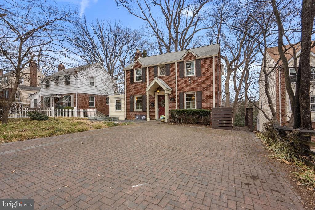 608 ETHAN ALLEN AVENUE