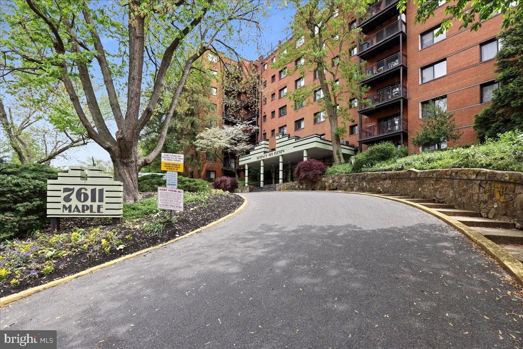 7611 MAPLE AVENUE Unit: 205