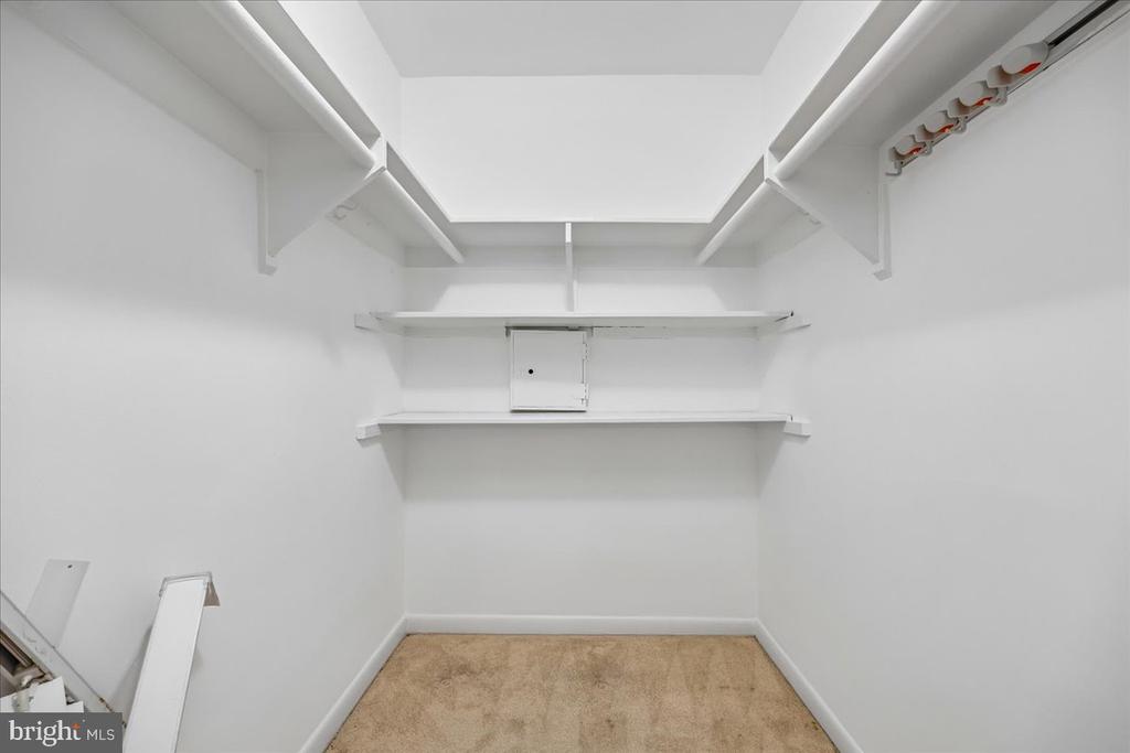 7611 MAPLE AVENUE Unit: 205
