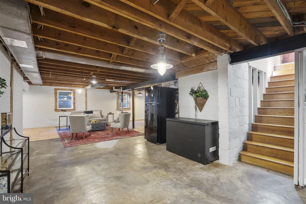 8313 PINEY BRANCH ROAD