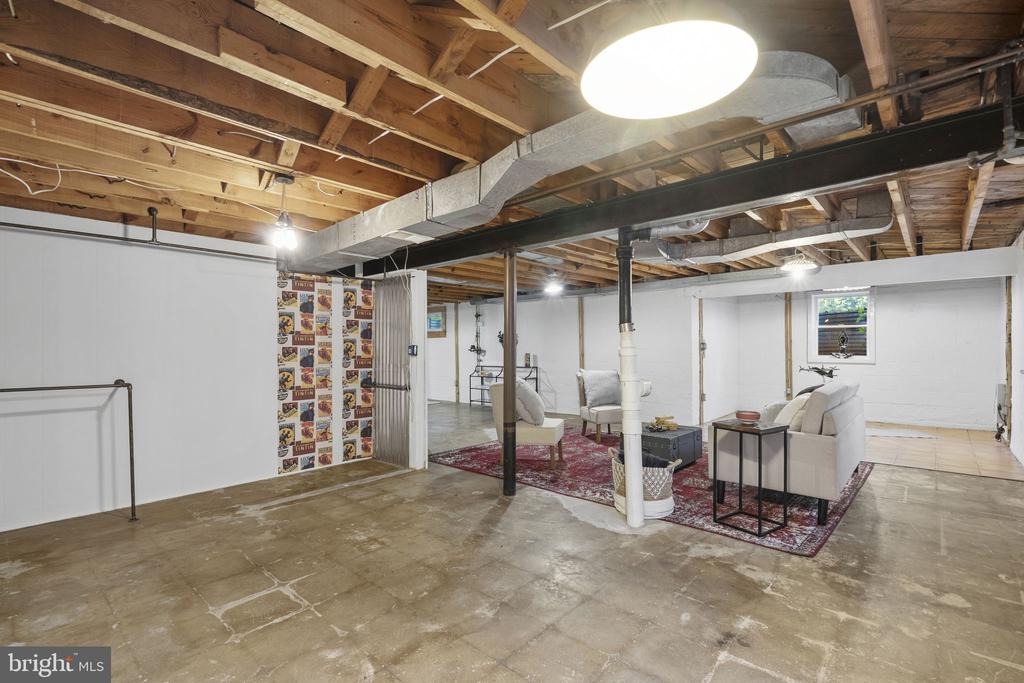 8313 PINEY BRANCH ROAD