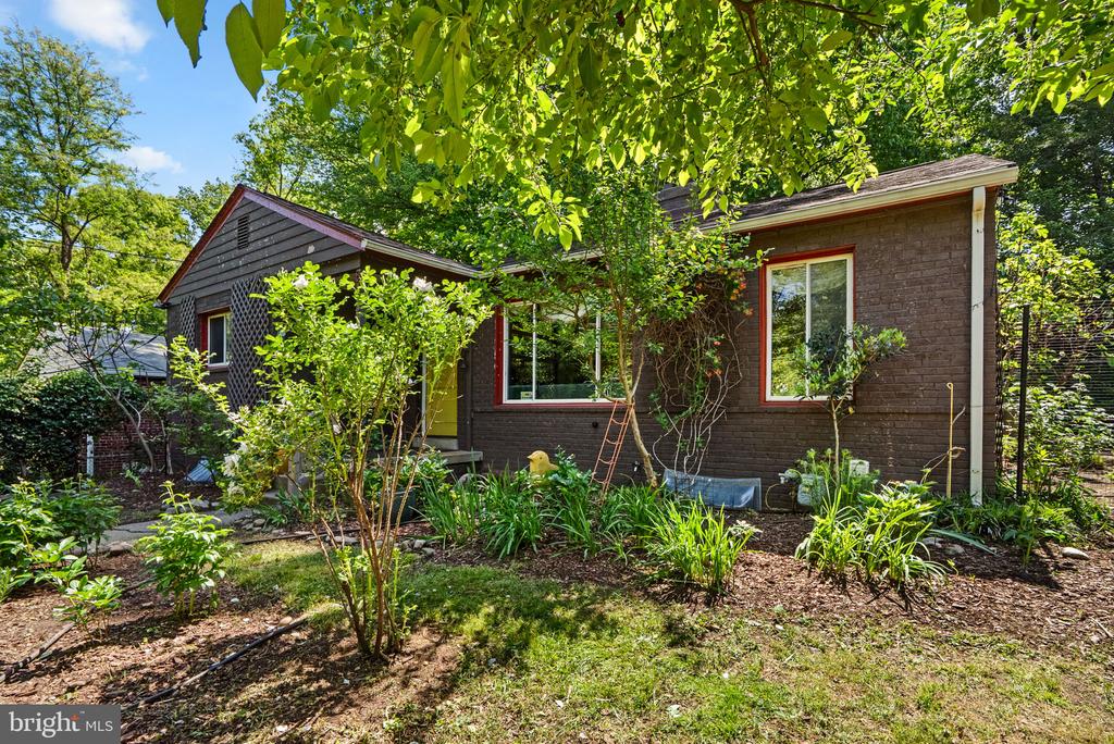 8313 PINEY BRANCH ROAD