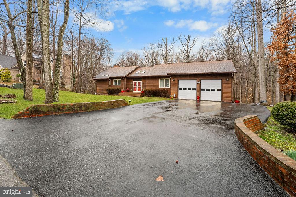 14404 Medwick Rd