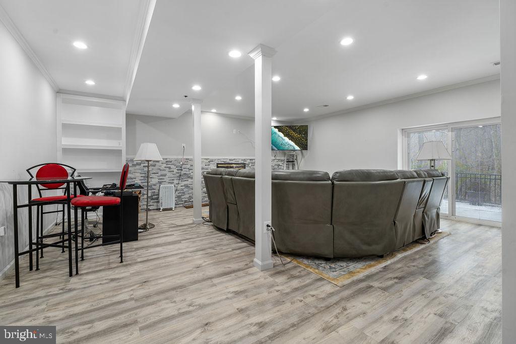 14404 Medwick Rd