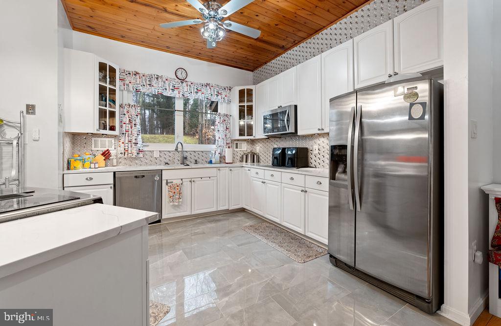 14404 Medwick Rd