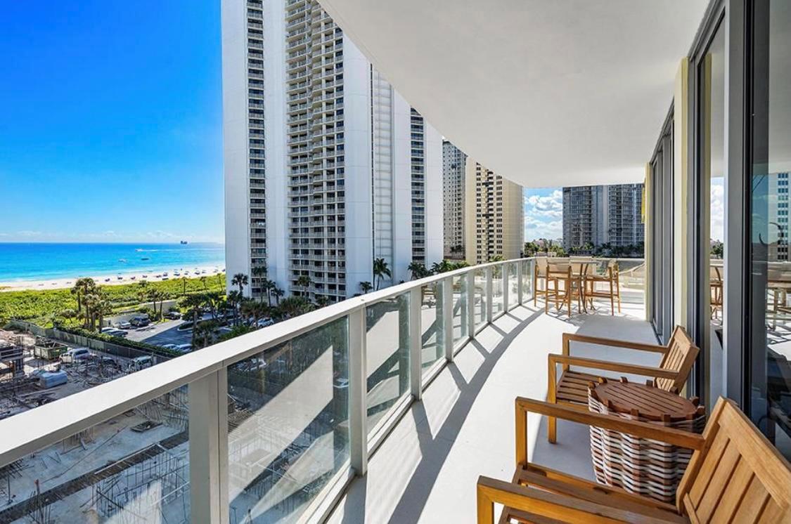 3100 N Ocean Drive Unit: P1404