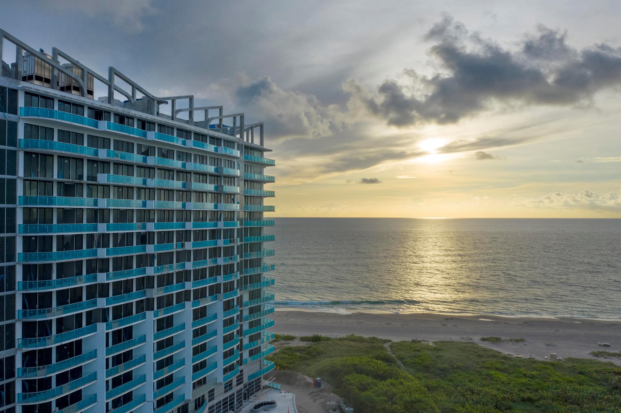 3100 N Ocean Drive Unit: P1404