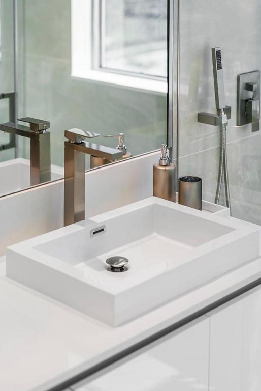 3100 N Ocean Drive Unit: P1404