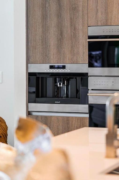 3100 N Ocean Drive Unit: P1404