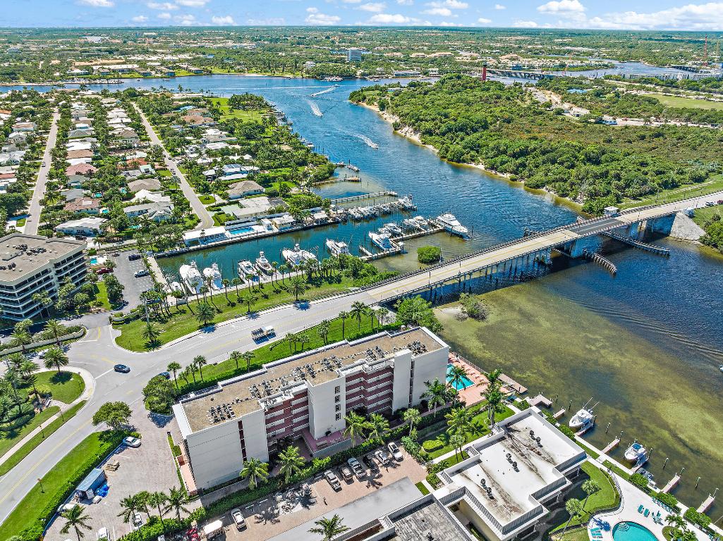 225 Beach Road Unit: 105