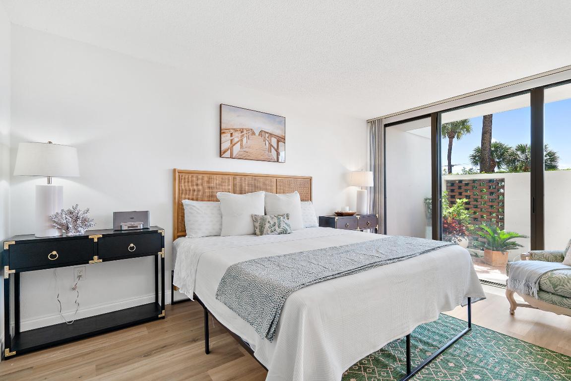 225 Beach Road Unit: 105