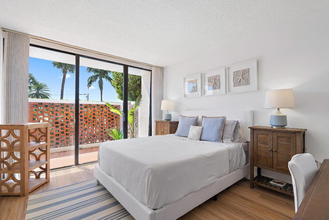 225 Beach Road Unit: 105