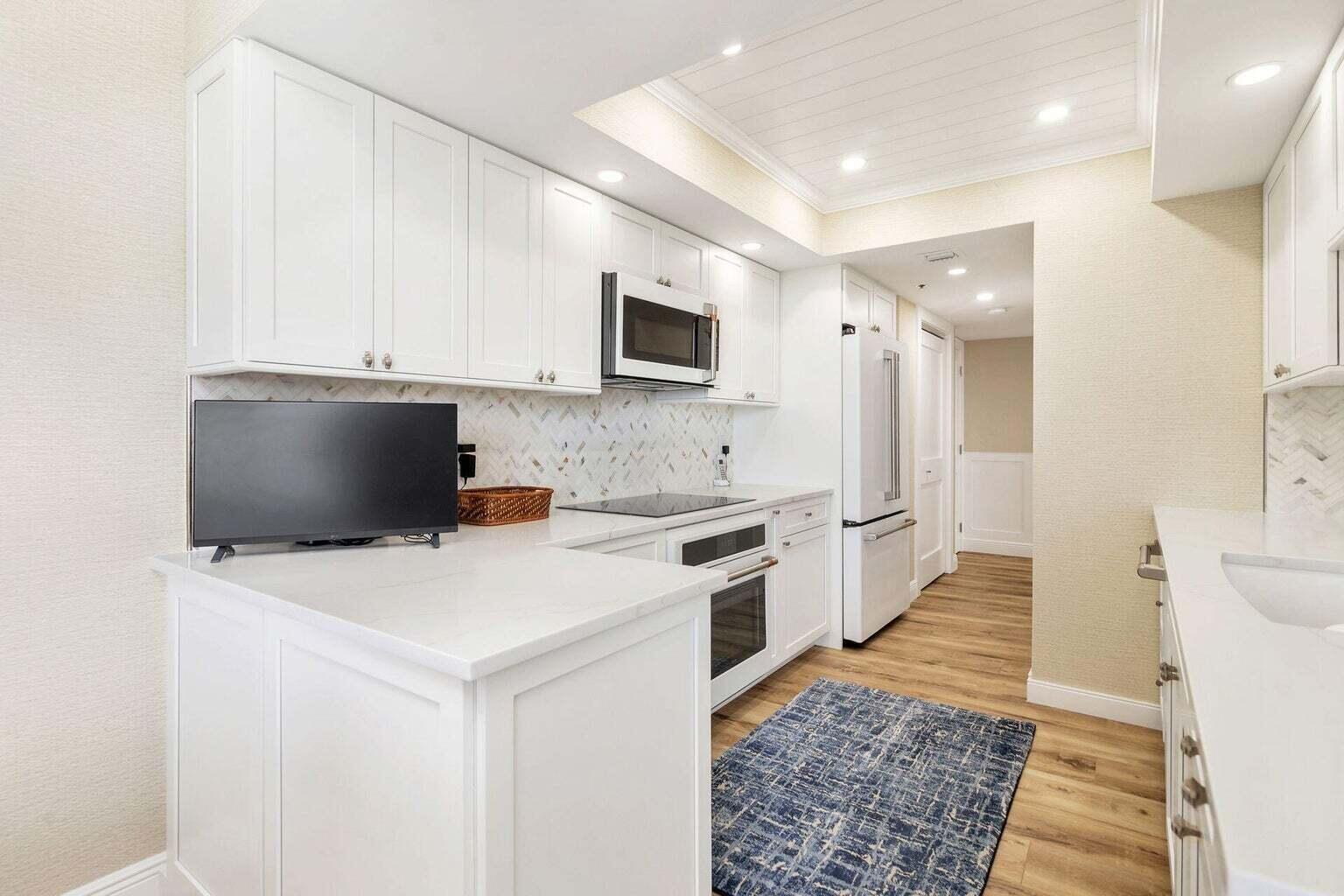 3322 Casseekey Island Road 601