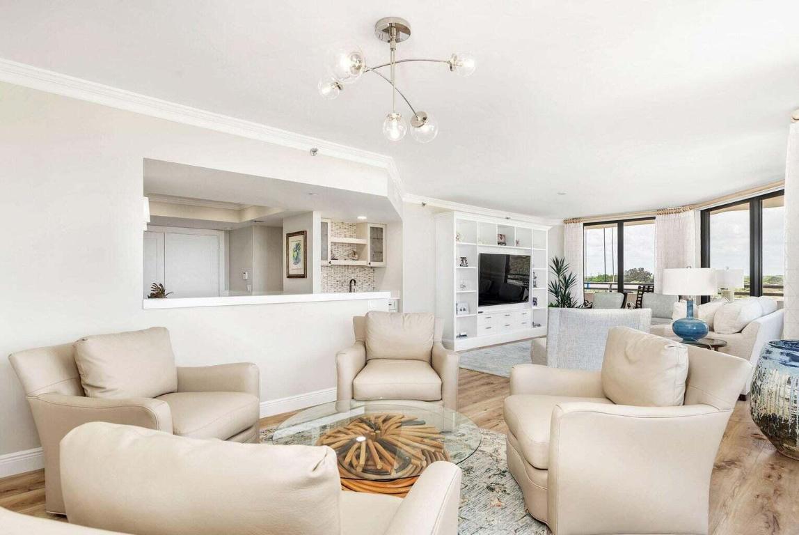 3322 Casseekey Island Road 601