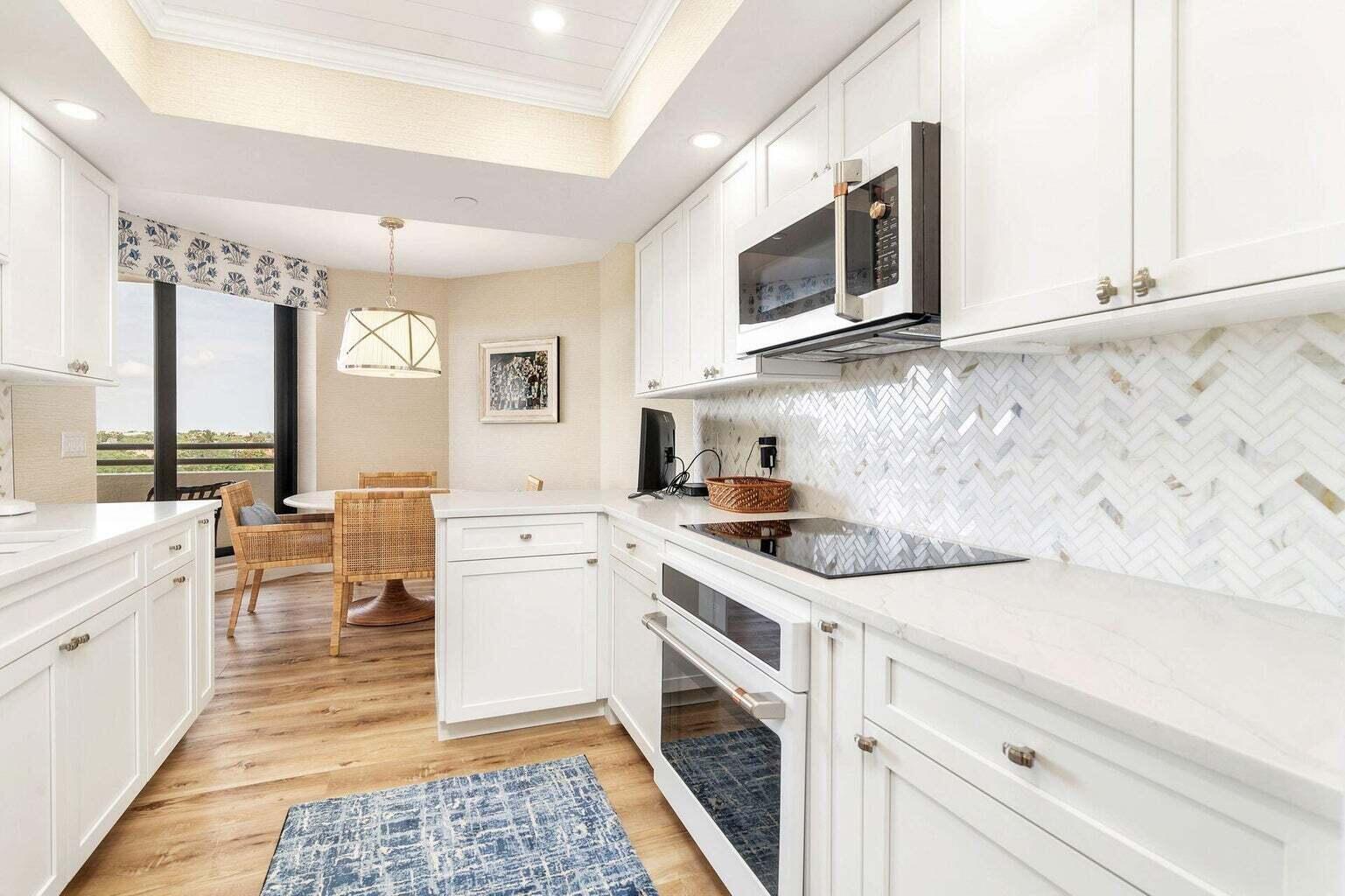 3322 Casseekey Island Road 601