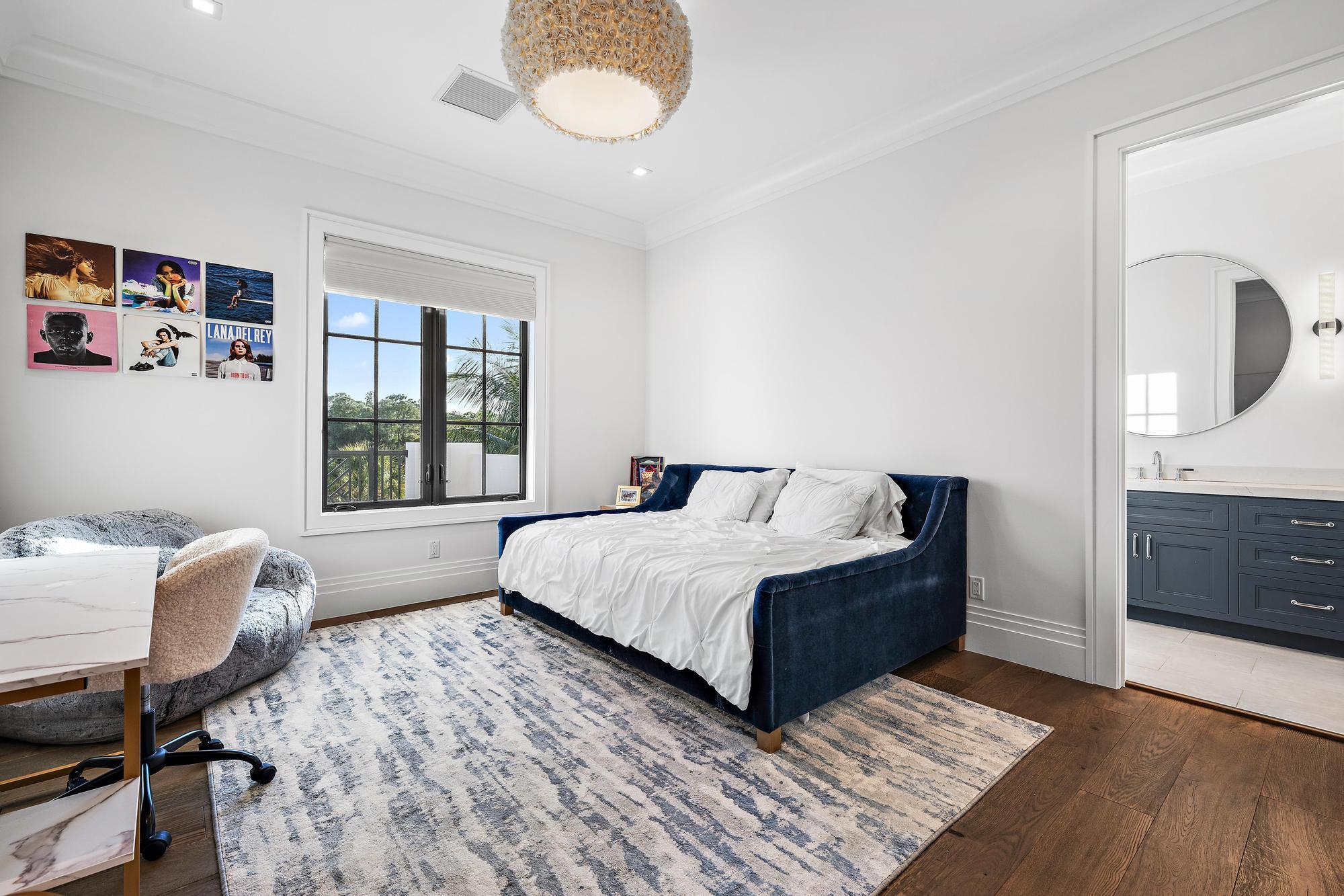 12880 Marsh Landing