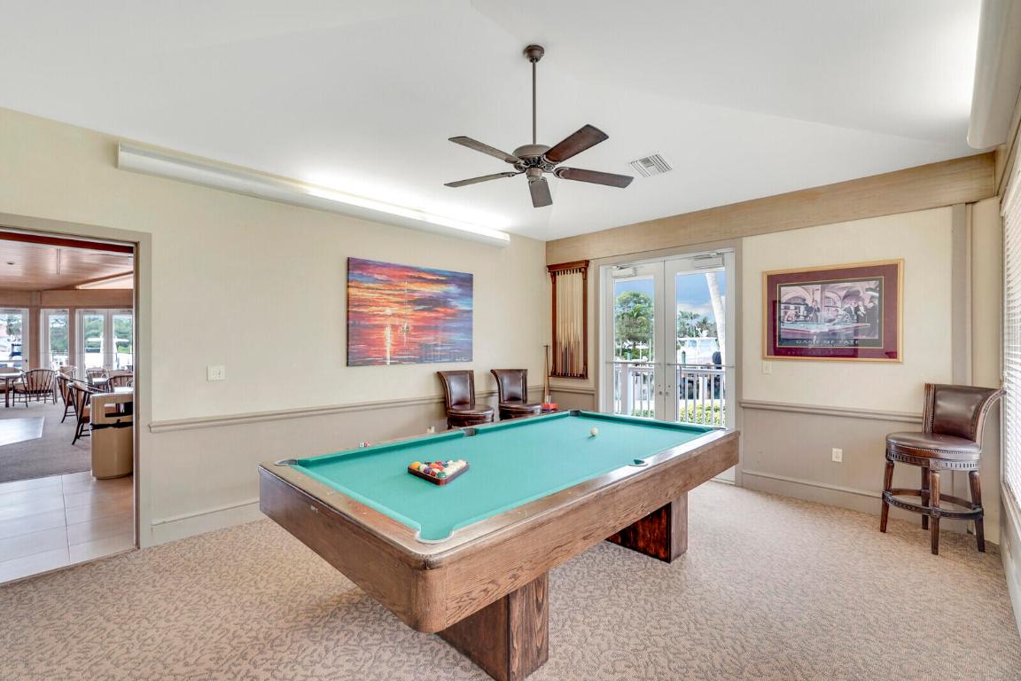 911 Oak Harbour Drive