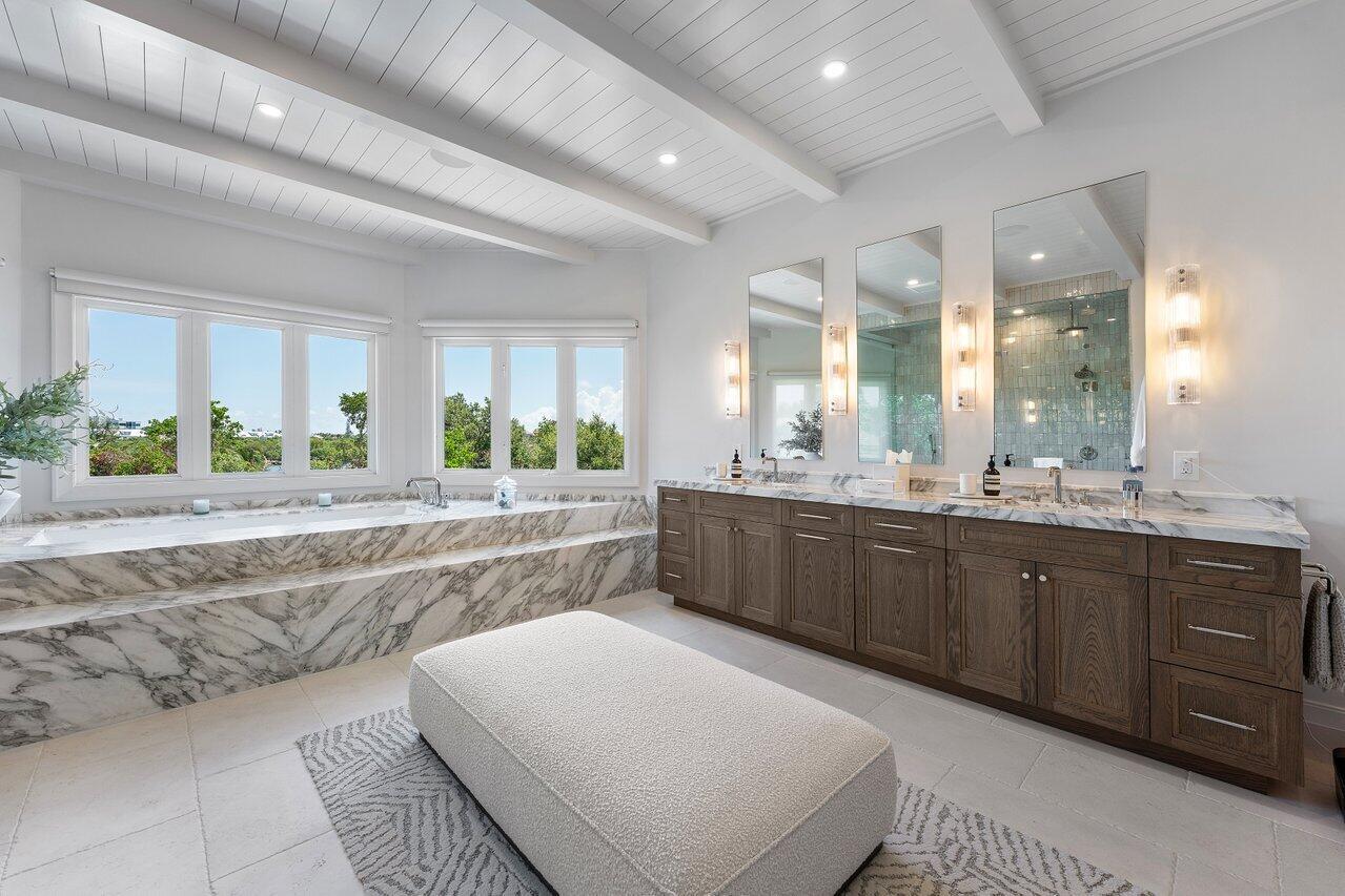 3208 Pilots Point Circle