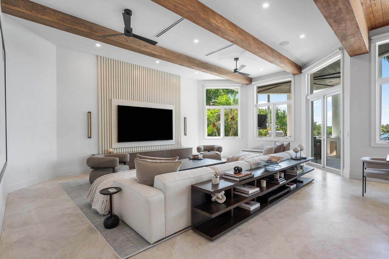 3208 Pilots Point Circle