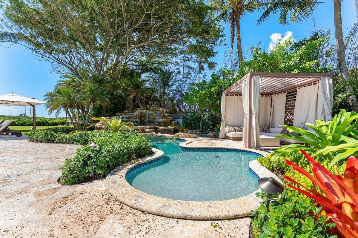 3208 Pilots Point Circle