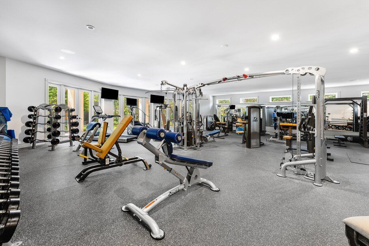 3208 Pilots Point Circle